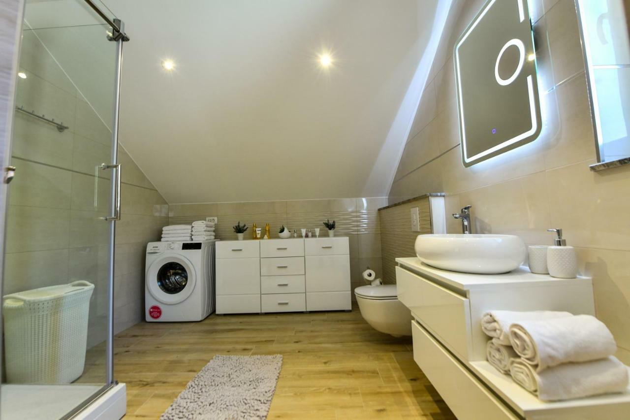Cambi Lux Apartment Otok  Extérieur photo