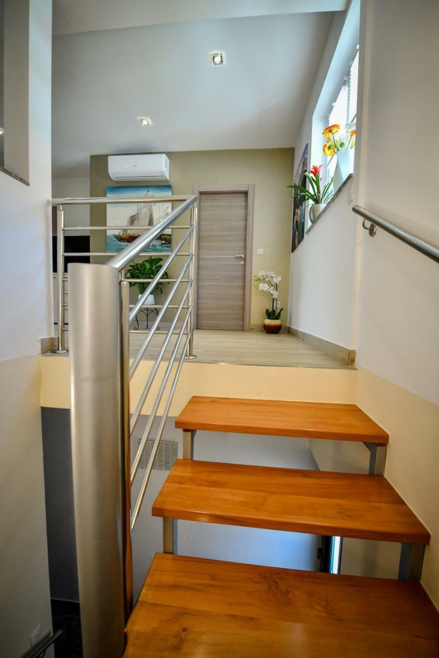Cambi Lux Apartment Otok  Extérieur photo