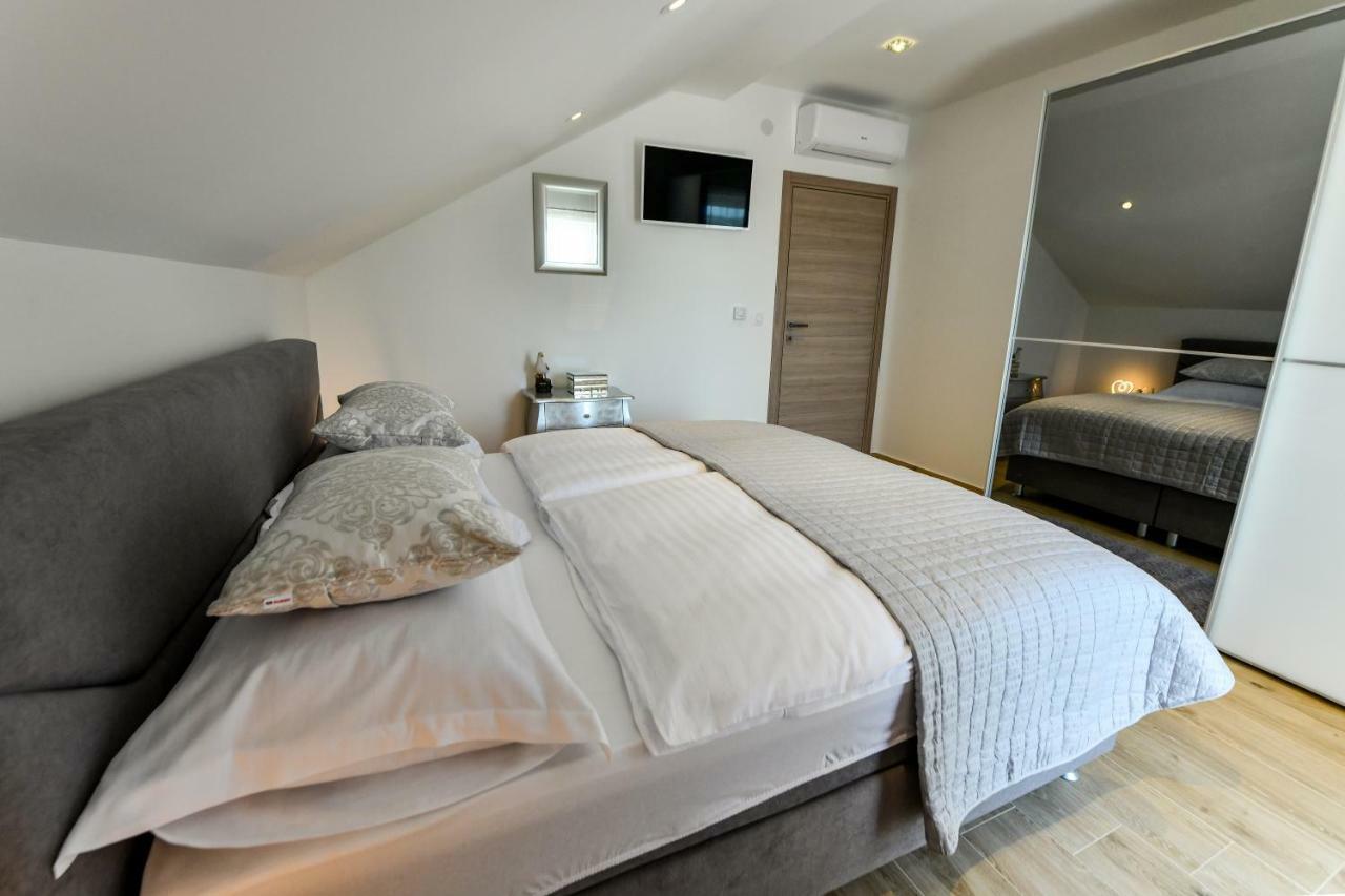 Cambi Lux Apartment Otok  Extérieur photo