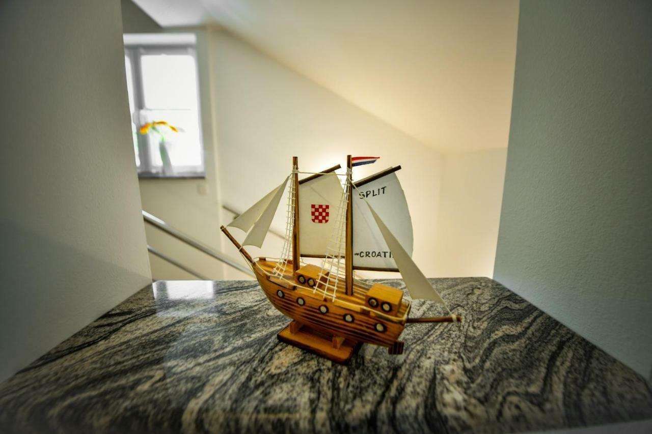 Cambi Lux Apartment Otok  Extérieur photo